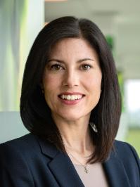 Julia Knox Headshot