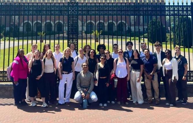 a group photo of all of the participants of the Hague summer school